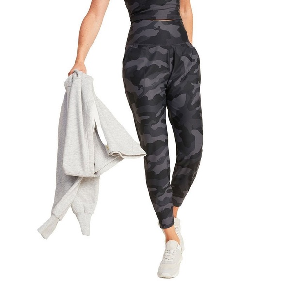 Old Navy Joggers - Picture 1 of 1